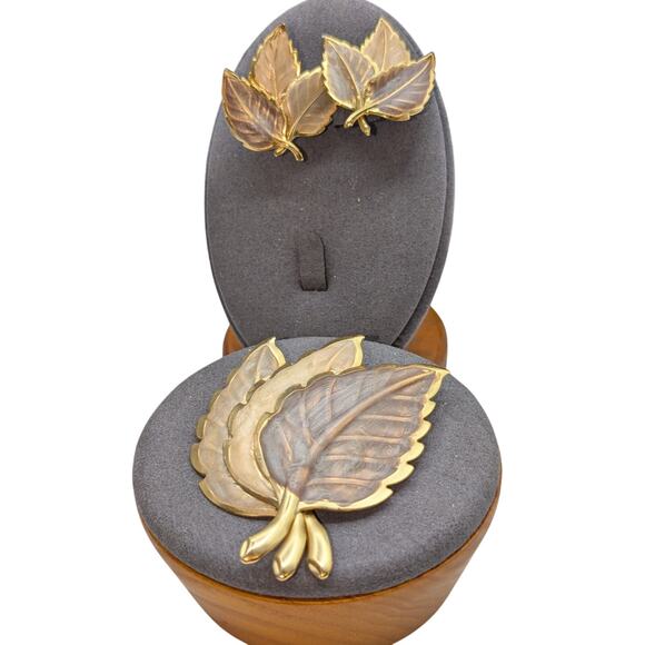 Gold Tone Metal & Neutral Painted Autumn Leaves Brooch & Pierced Earring Set - Picture 1 of 9